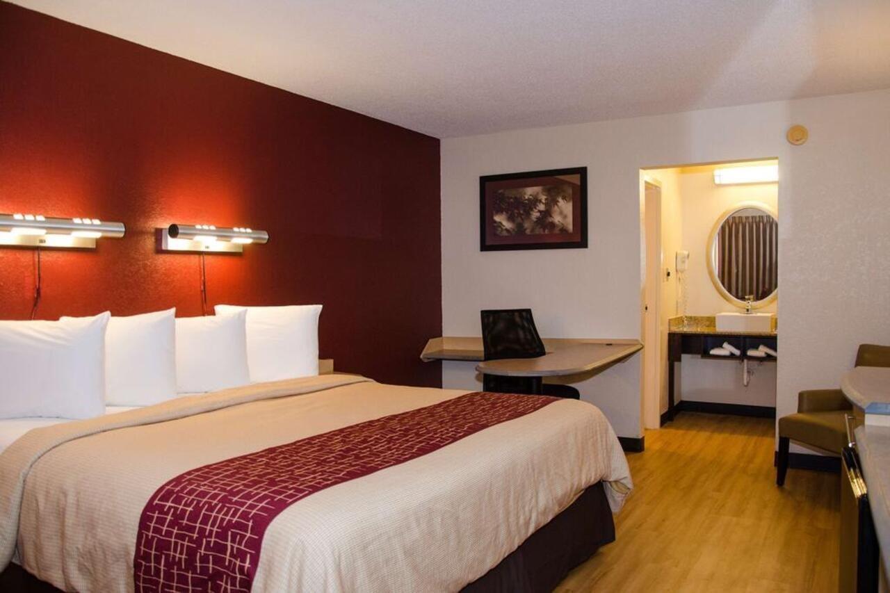 Red Roof Inn וויליאמסבורג מראה חיצוני תמונה