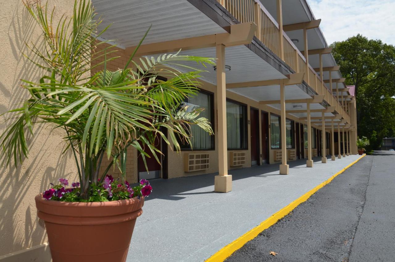 Red Roof Inn וויליאמסבורג מראה חיצוני תמונה