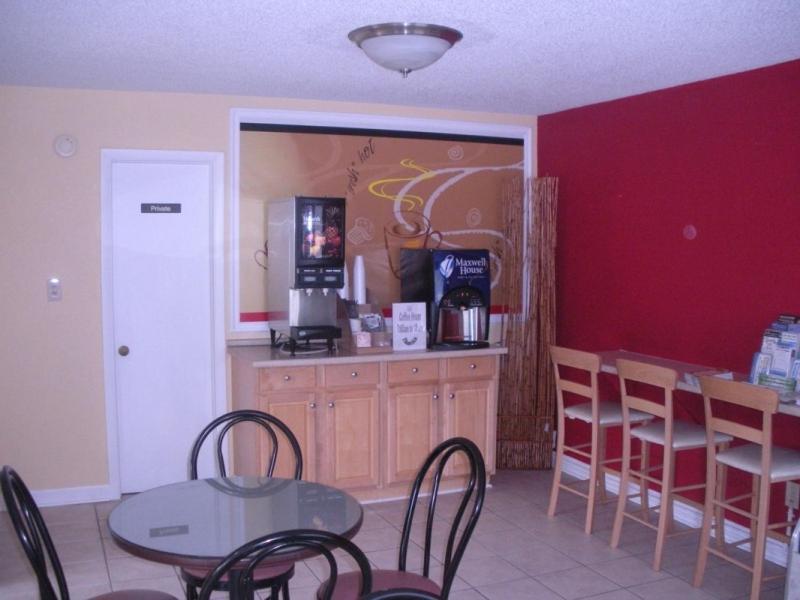 Red Roof Inn וויליאמסבורג מסעדה תמונה