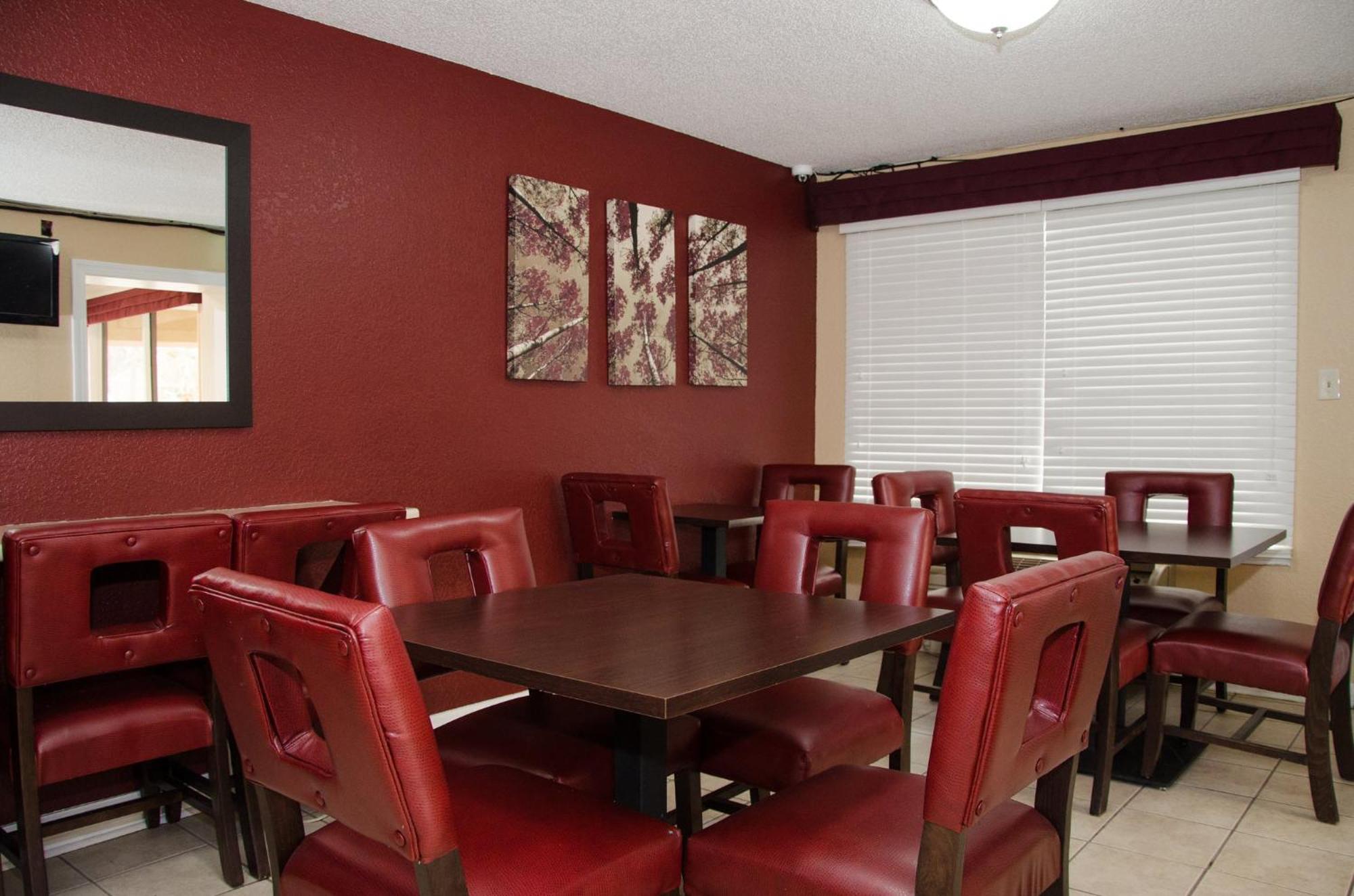 Red Roof Inn וויליאמסבורג מראה חיצוני תמונה