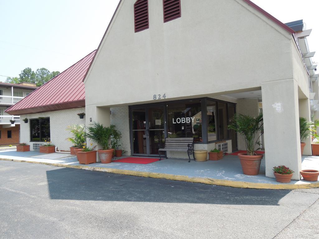 Red Roof Inn וויליאמסבורג מראה חיצוני תמונה